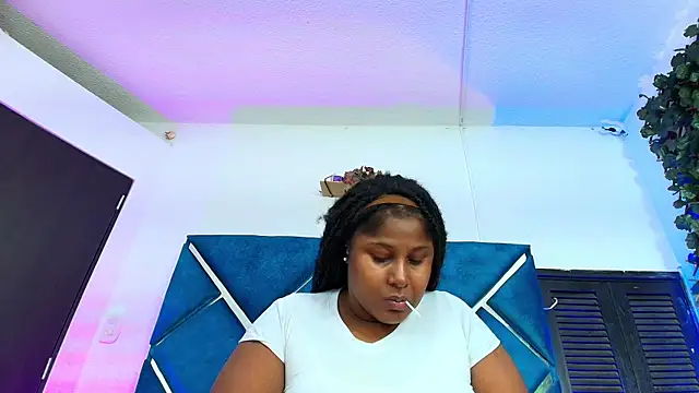 Snapshot of AlexaRousse4u chatting on 05-11-26, 10:18 AlexaRousse4u online show from 05-11-26, 10:18
