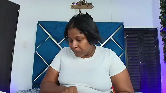 Snapshot of AlexaRousse4u chatting on 06-06-26, 10:26 AlexaRousse4u online show from 06-06-26, 10:26
