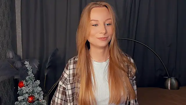 Snapshot of CarmenLipkin chatting on 02-20-26, 09:17 CarmenLipkin online show from 02-20-26, 09:17