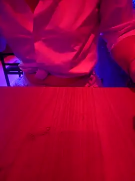 giloirinha5 online show from 04-04-26, 01:45