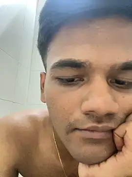 Snapshot of Dazzling_dude chatting on 05-12-26, 06:36 Dazzling dude online show from 05-12-26, 06:36