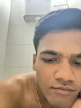 Snapshot of Dazzling_dude chatting on 03-16-26, 06:10 Dazzling dude online show from 03-16-26, 06:10