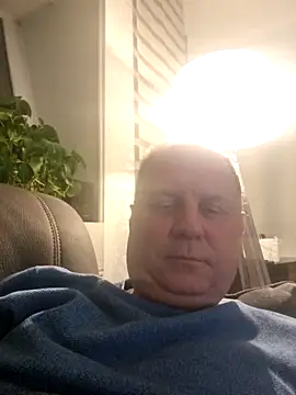 Snapshot of Demik71 chatting on 03-12-26, 07:07 Demik71 online show from 03-12-26, 07:07