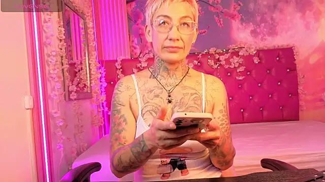 Everlyn sexx online show from 02-26-26, 09:04