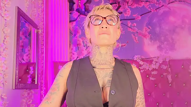 Everlyn sexx online show from 05-10-26, 12:42