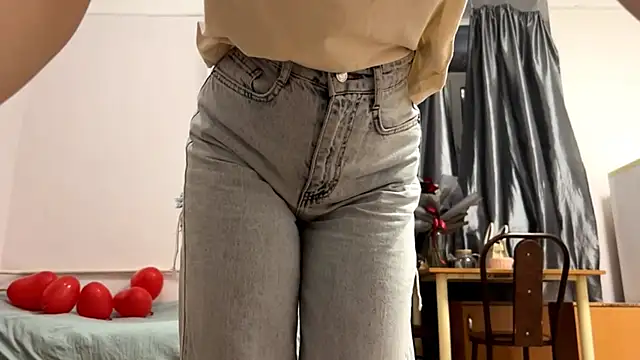 VickieKush online show from 02-19-26, 04:04