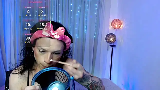 DanniHotBoy02 online show from 04-18-26, 03:53