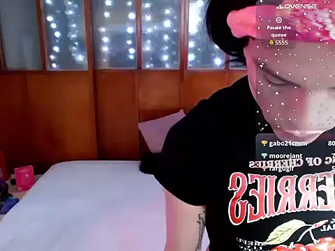 DanniHotBoy02 online show from 02-24-26, 04:19