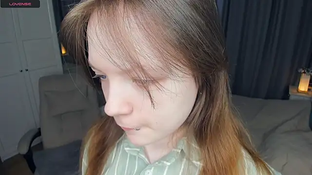 LavenderMitten online show from 04-10-26, 05:36