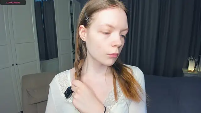 LavenderMitten online show from 07-24-26, 05:36