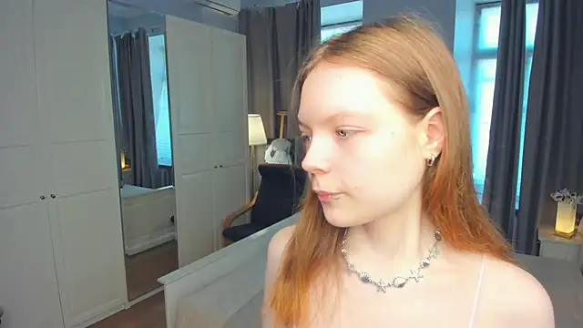 LavenderMitten online show from 06-30-26, 05:40