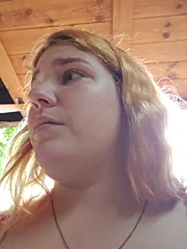 Snapshot of Dulcexpecado chatting on 07-19-26, 12:24 Dulcexpecado online show from 07-19-26, 12:24