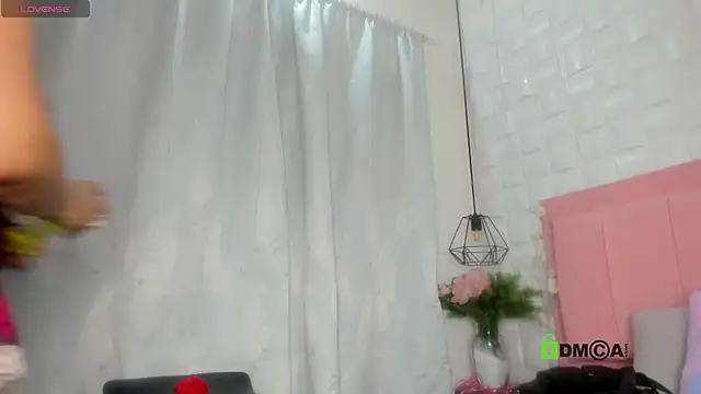  Victoria milf  online show from 07-25-26, 03:51