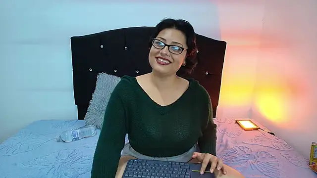 Snapshot of Angelic_17 chatting on 02-22-26, 12:46 Angelic 17 online show from 02-22-26, 12:46