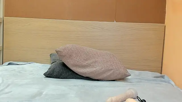 PinkyTwerkyX online show from 04-01-26, 07:53