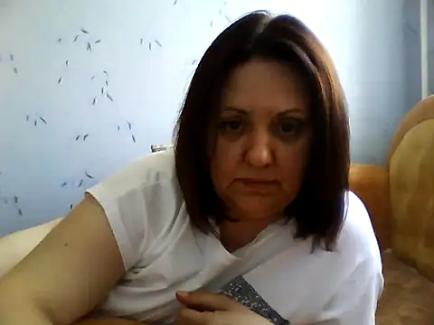 LockyCharm111 online show from 06-10-26, 07:42