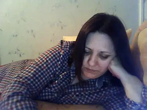 LockyCharm111 online show from 04-22-26, 06:25
