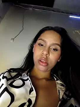 Evie Candy online show from 04-17-26, 04:48