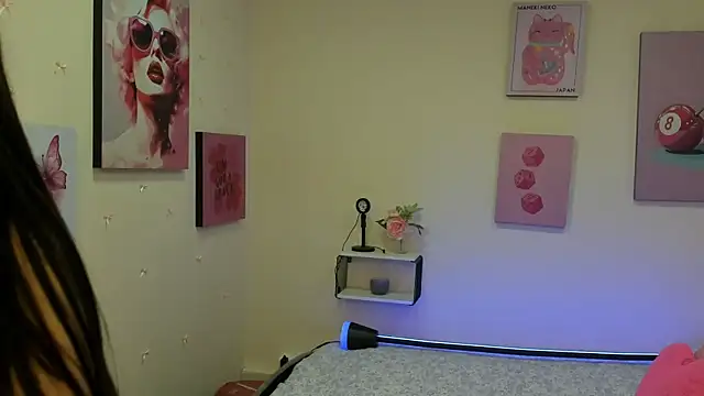 AnnyCotton online show from 04-15-26, 07:29