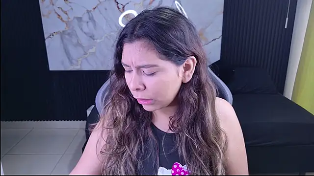 Snapshot of Sophie19__ chatting on 03-29-26, 11:56 Sophie19 online show from 03-29-26, 11:56