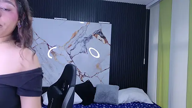 Snapshot of Sophie19__ chatting on 03-17-26, 11:46 Sophie19 online show from 03-17-26, 11:46