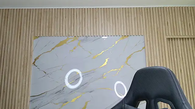 Snapshot of Sophie19__ chatting on 04-10-26, 11:39 Sophie19 online show from 04-10-26, 11:39