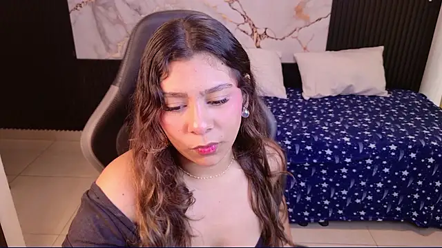 Snapshot of Sophie19__ chatting on 03-04-26, 01:08 Sophie19 online show from 03-04-26, 01:08