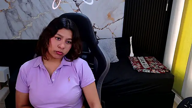 Sophie19   online show from 02-10-26, 01:32