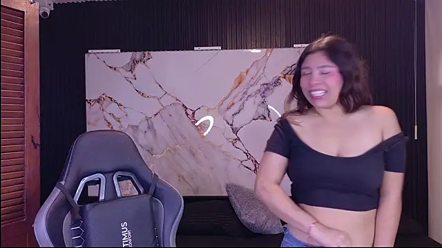 Snapshot of Sophie19__ chatting on 03-30-26, 11:44 Sophie19 online show from 03-30-26, 11:44