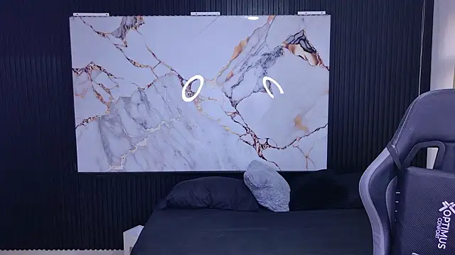 Snapshot of Sophie19__ chatting on 03-25-26, 12:04 Sophie19 online show from 03-25-26, 12:04