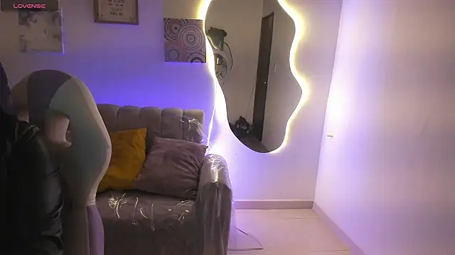 Snapshot of Afrodita_rouss chatting on 02-22-26, 09:05 Afrodita rouss online show from 02-22-26, 09:05