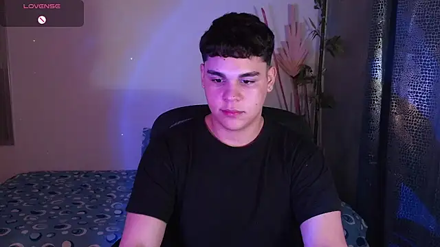 Snapshot of eithan_jonnes chatting on 03-01-26, 08:53 eithan jonnes online show from 03-01-26, 08:53