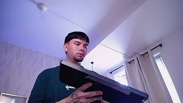 Snapshot of KaiStein chatting on 02-17-26, 06:27 KaiStein online show from 02-17-26, 06:27