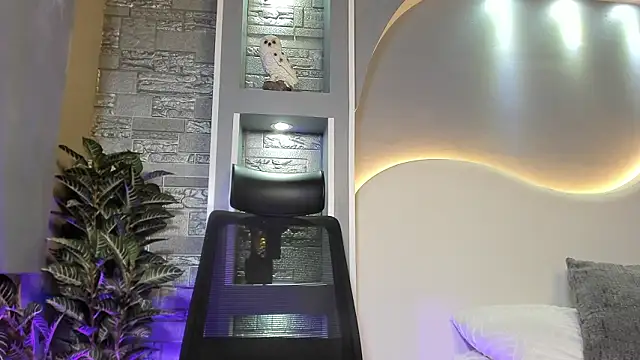 Ashley Beaomunt online show from 03-05-26, 12:46