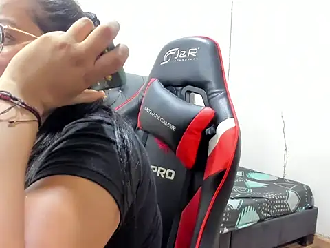 Snapshot of QueenNyxx chatting on 03-10-26, 03:16 QueenNyxx online show from 03-10-26, 03:16