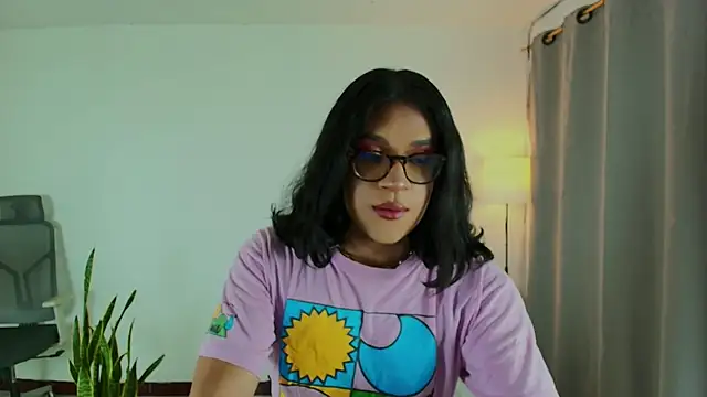 Snapshot of succubus_Vitta chatting on 05-13-26, 11:01 succubus Vitta online show from 05-13-26, 11:01