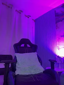 valerie20  online show from 05-27-26, 01:57