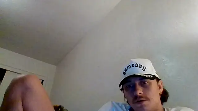 Tallhungandcloudy online show from 02-18-26, 07:49