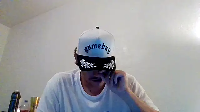 Tallhungandcloudy online show from 02-19-26, 08:22