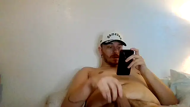 Tallhungandcloudy online show from 03-18-26, 06:42