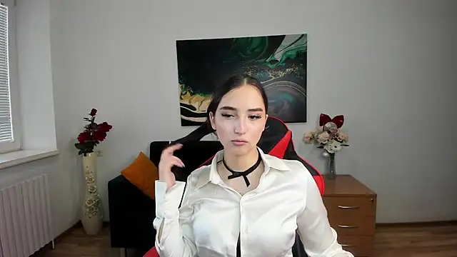 Effy Royse online show from 02-13-26, 06:57