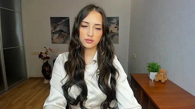 Effy Royse online show from 07-10-26, 05:40