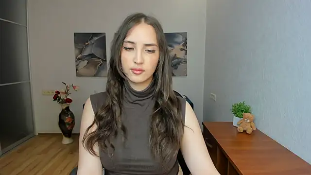 Effy Royse online show from 06-14-26, 05:58