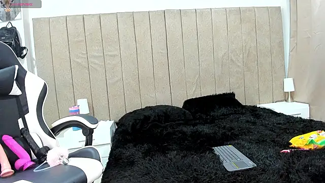 valery slim18 online show from 03-10-26, 03:54