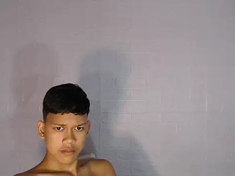 UrAsian Turjak online show from 04-21-26, 02:25