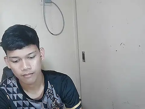 Snapshot of UrAsian_Turjak chatting on 05-14-26, 02:58 UrAsian Turjak online show from 05-14-26, 02:58