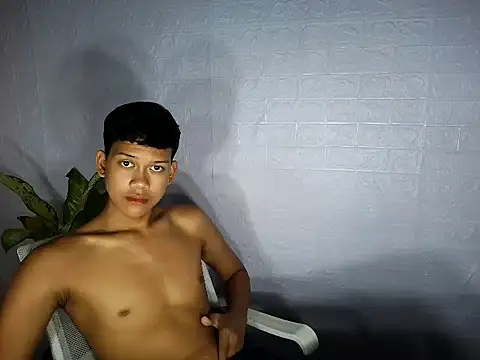 UrAsian Turjak online show from 04-10-26, 07:04