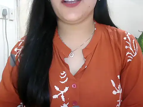 Snapshot of _chitranshi chatting on 06-26-26, 06:08 chitranshi online show from 06-26-26, 06:08