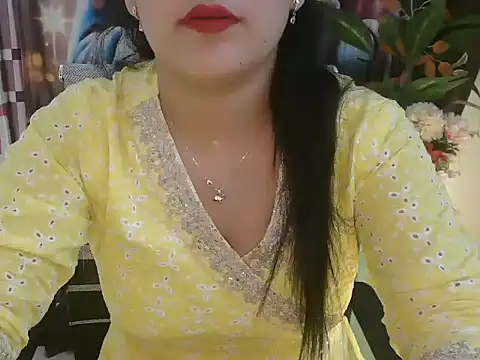 Snapshot of _chitranshi chatting on 05-02-26, 04:18 chitranshi online show from 05-02-26, 04:18