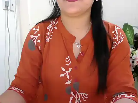 Snapshot of _chitranshi chatting on 06-16-26, 05:07 chitranshi online show from 06-16-26, 05:07
